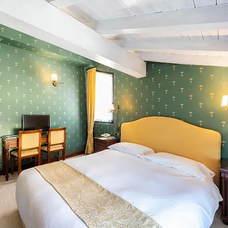Hotel Du