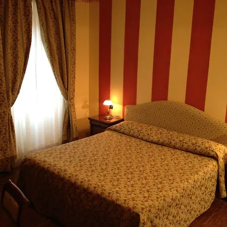 Du Hotel