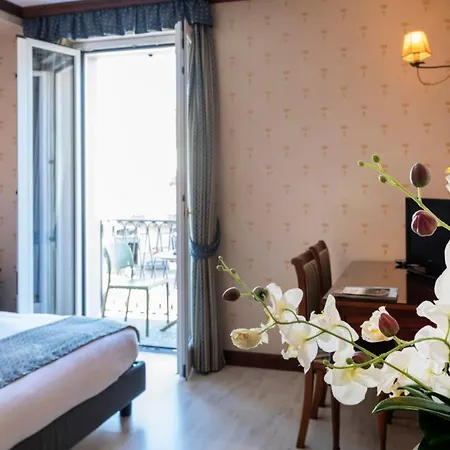 斯皮纳里酒店 酒店