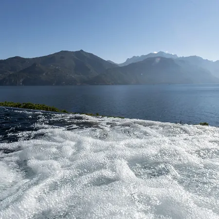 斯皮纳里酒店 3* 梅纳焦