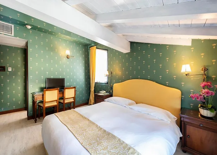 Hotel Du