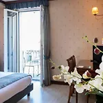 Du Hotell
